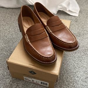 size 6.5 Sperry Women's Seaport Penny Leather Loafer